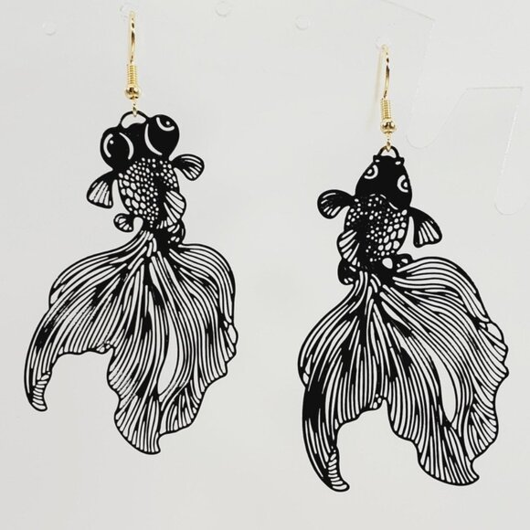 Fancy Goldfish Earrings Laser Cut	[93540] - Picture 1 of 2